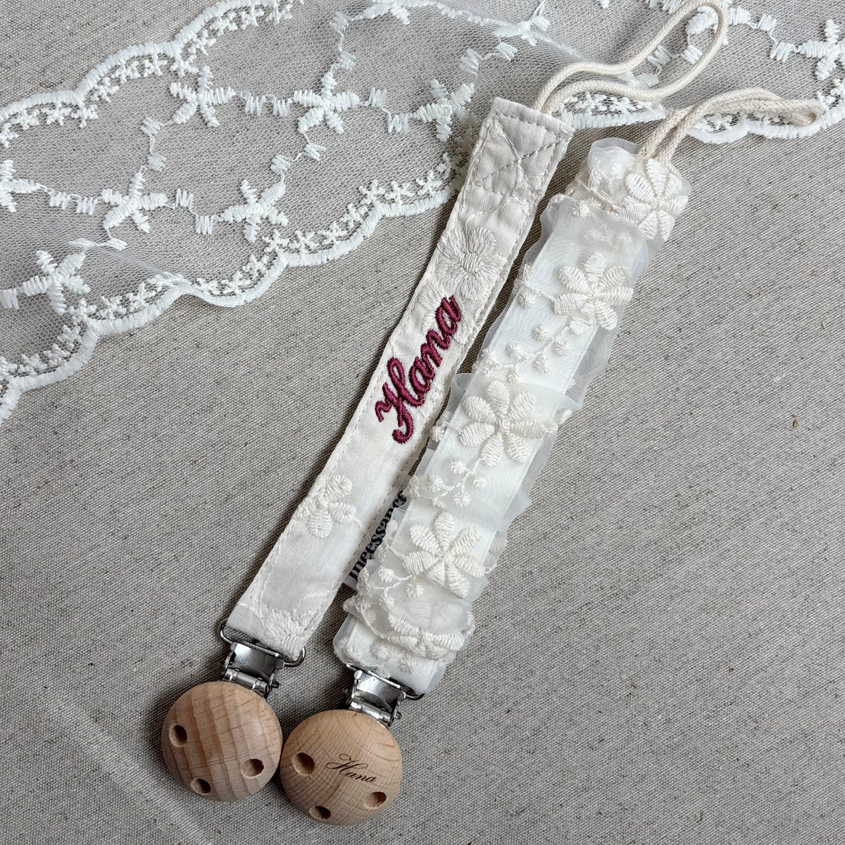 Duo d'attaches tétine en coton avec clip en bois naturel