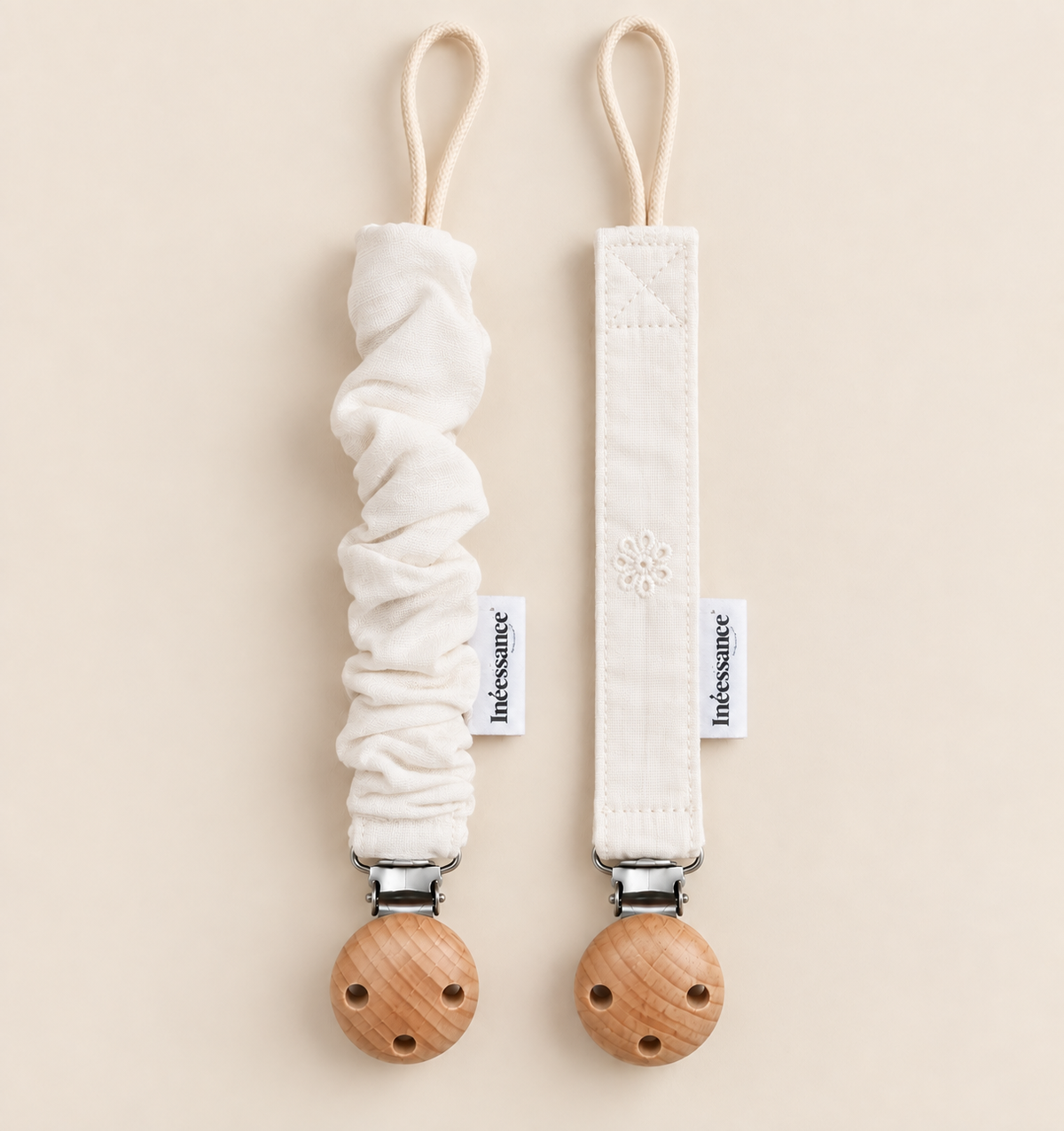 Lot de 2 attaches sucette brodées au prénom de bébé