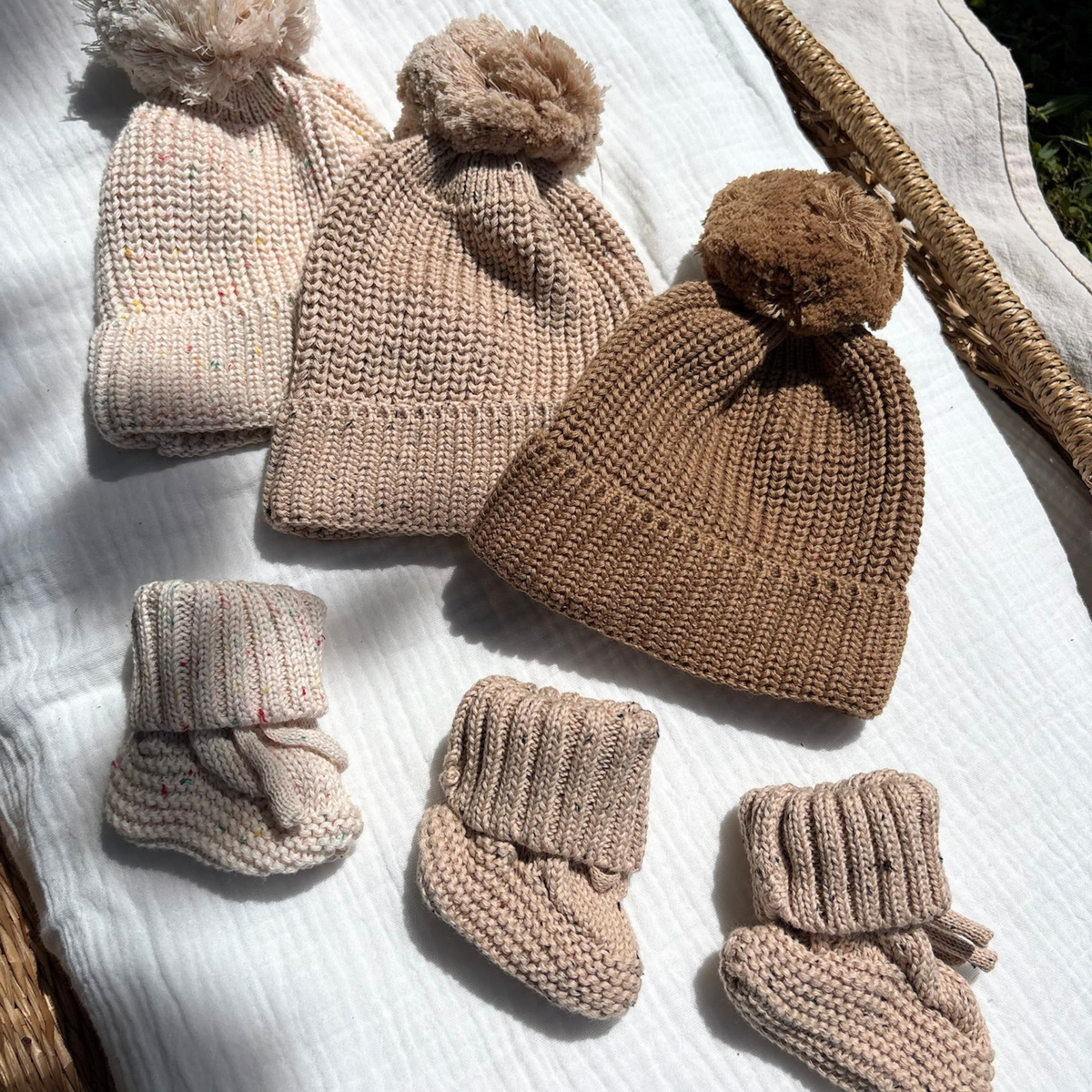 Duo bonnet et chausson en coton