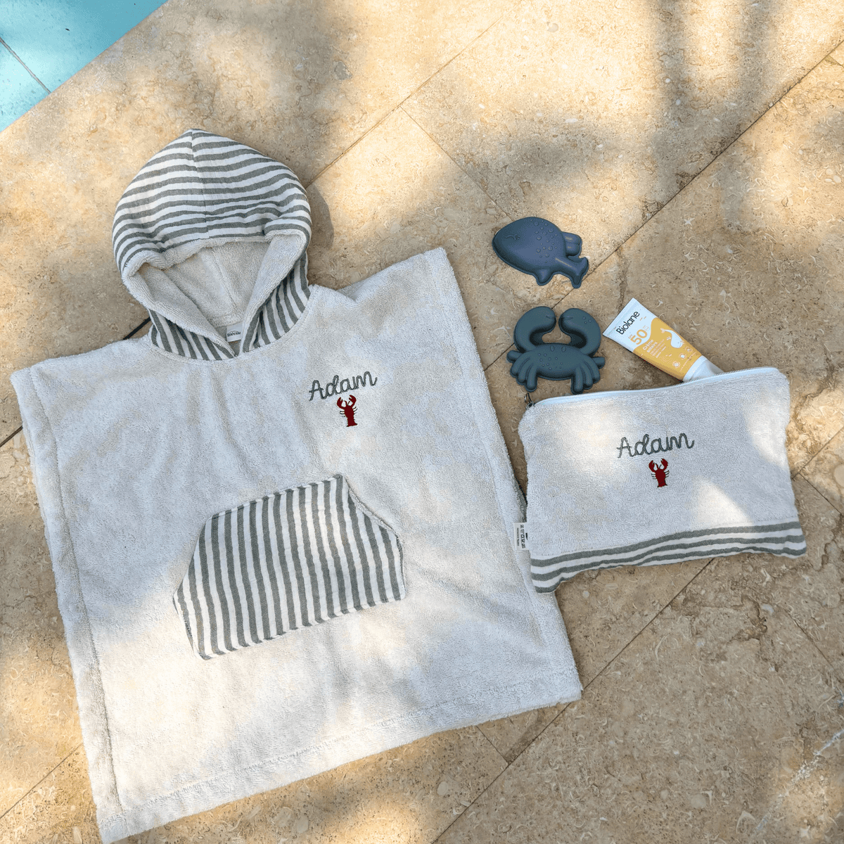 Coffret d'été - Poncho de bain & trousse assortie personnalisés